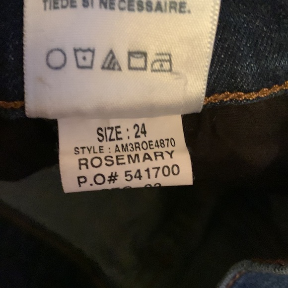 Joe’s Jeans Shorts - Picture 5 of 7